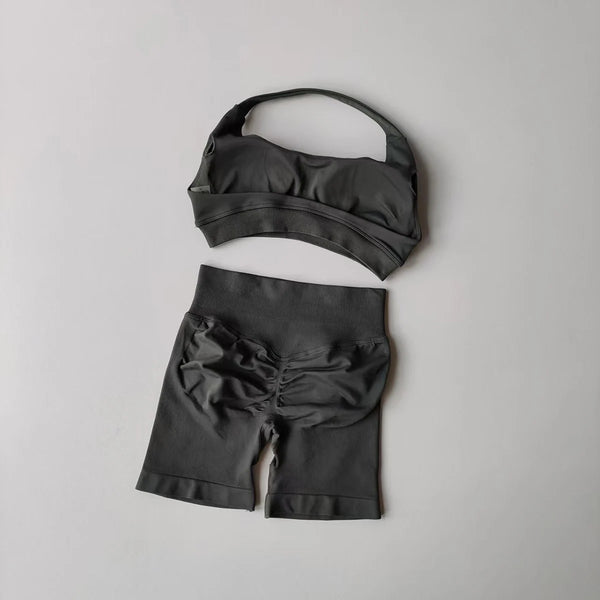 :  🧘‍♀️ 2 Pieces Seamless Yoga Set – Women’s Sports Bra & Shorts Workout Outfit