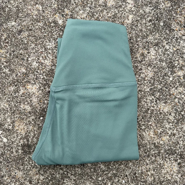 🧘 Solid Color High Waist Yoga Leggings with Back Waist Pocket