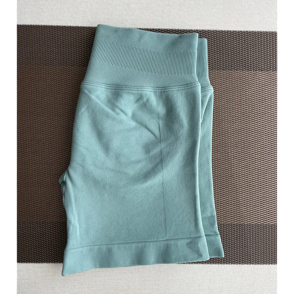 🩷 TKITK Women’s Seamless Shorts – Fitness, Yoga & Cycling Wear